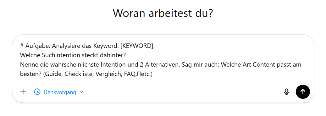 Screenshot aus ChatGPT mit Prompt für Analyse der Suchintention.